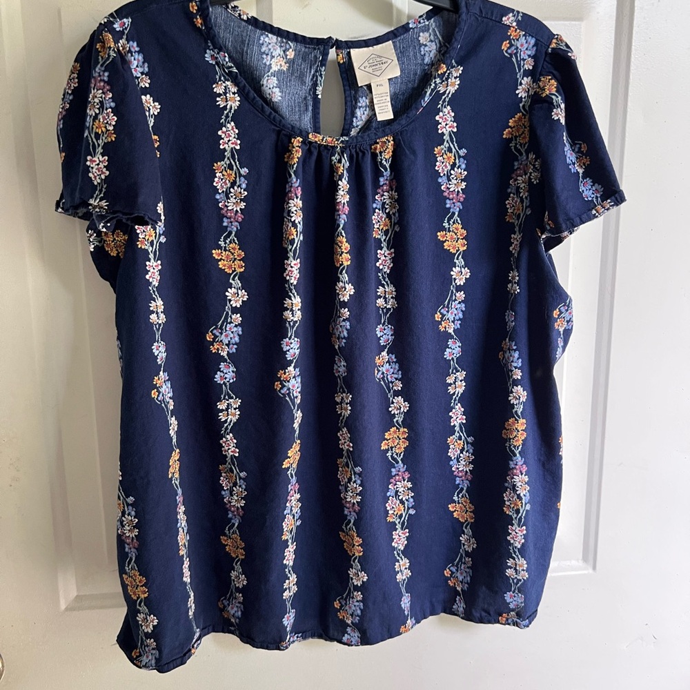 St. John's Bay Navy Floral Blouse  Size PXL